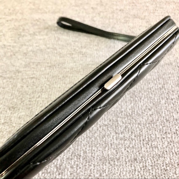 Express Phone Case Wristlet - Picture 4 of 5